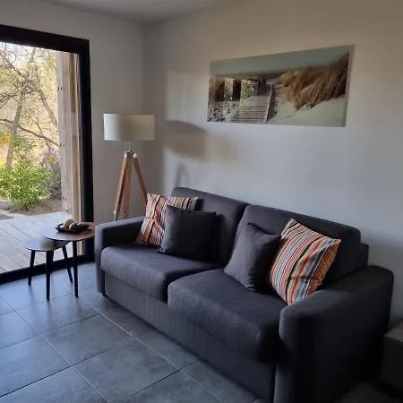Appartement Rez-de-jardin avec vue sur la Sainte Victoire à Rousset  Extérieur photo